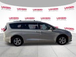2017 Pacifica Thumbnail 2