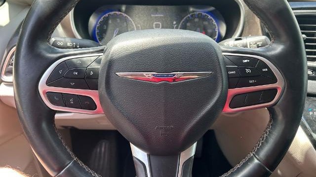 2017 Chrysler Pacifica Touring-L Plus