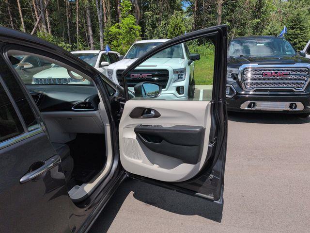 2018 Chrysler Pacifica - $14,263