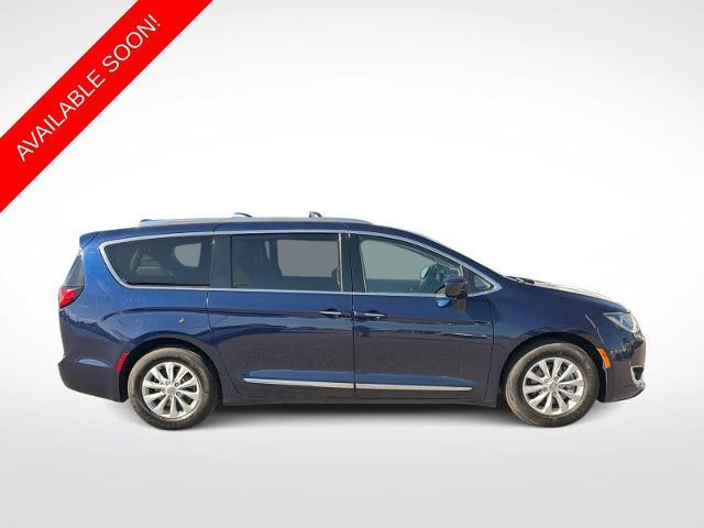 2018 Chrysler Pacifica - $11,279