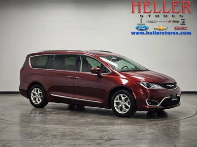 2019 Chrysler Pacifica Touring L Plus 4DR Mini-Van