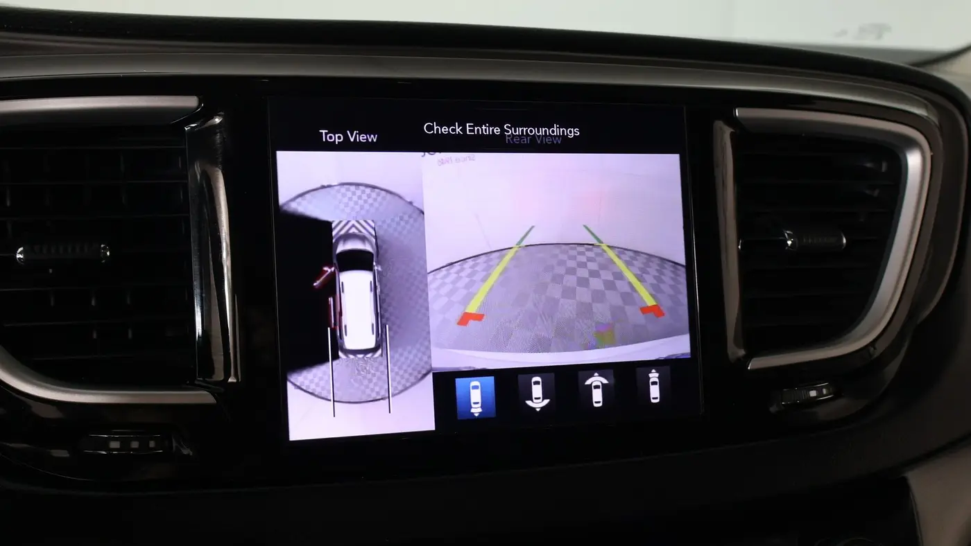 2020 Chrysler Pacifica Touring L Plus