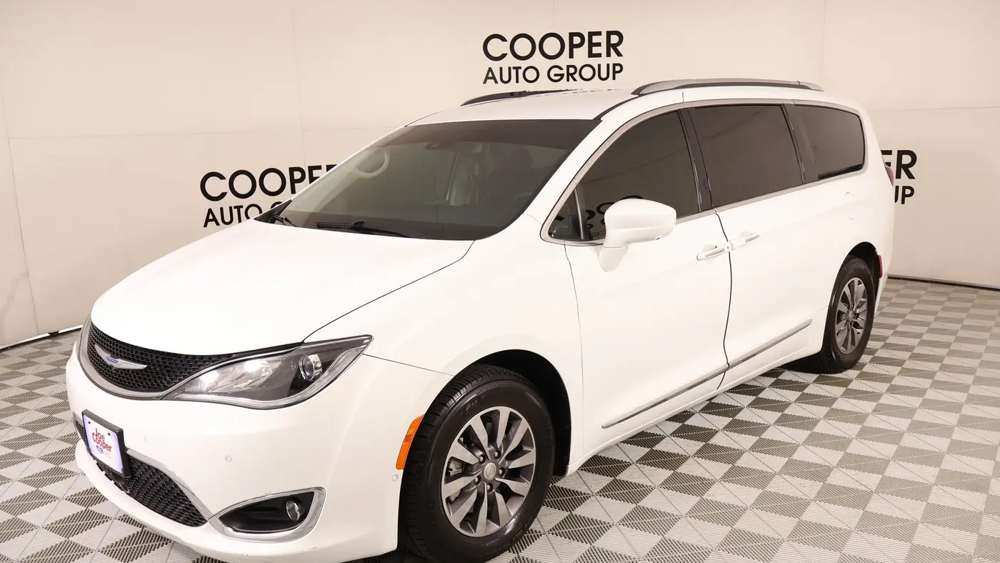 2020 Chrysler Pacifica Touring L Plus