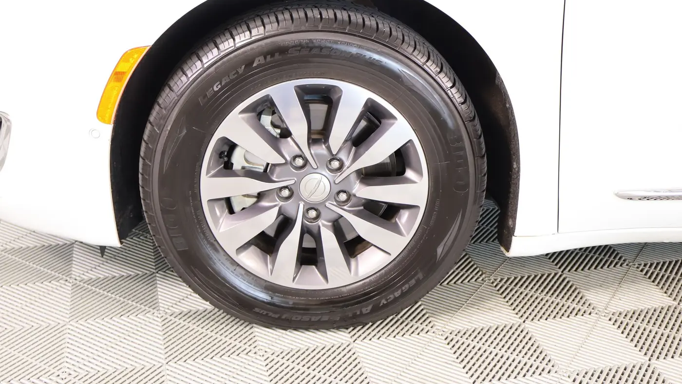 2020 Chrysler Pacifica Touring L Plus