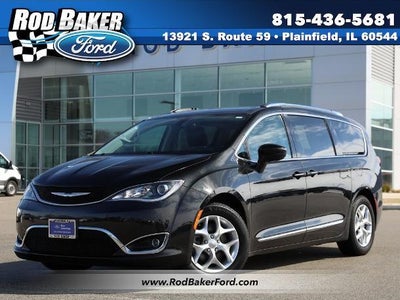 2018 Chrysler Pacifica Touring L Plus 4DR Mini-Van