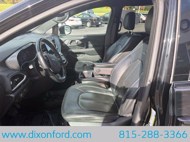 2020 Chrysler Pacifica - $13,977