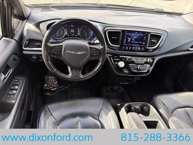 2020 Chrysler Pacifica - $13,977