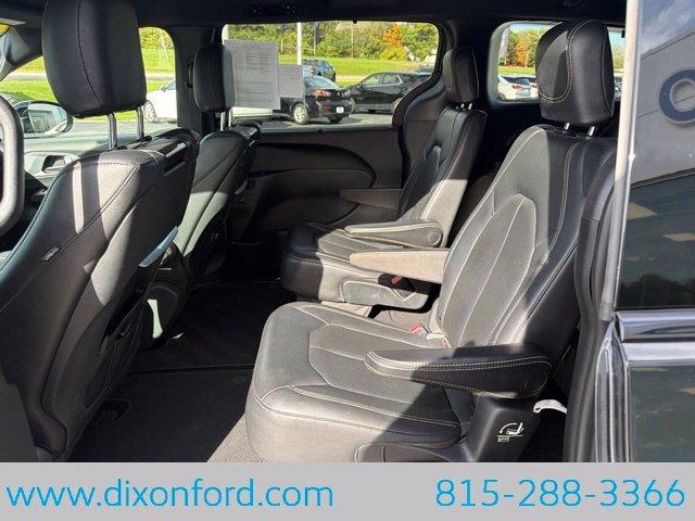 2020 Chrysler Pacifica - $13,977