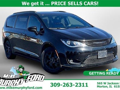 2020 Chrysler Pacifica Touring L Plus 4DR Mini-Van