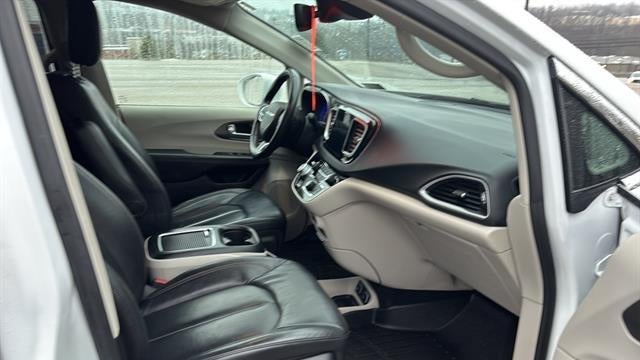 2020 Chrysler Pacifica Touring L Plus