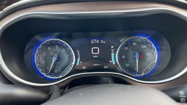 2017 Chrysler Pacifica Touring-L Plus