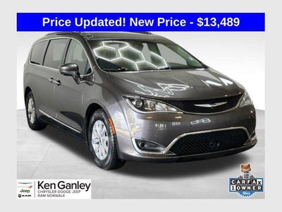 2018 Chrysler Pacifica Touring L Plus 4DR Mini-Van