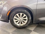 2018 Pacifica Thumbnail 13