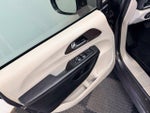 2018 Pacifica Thumbnail 17