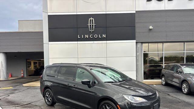 Preowned 2020 Chrysler Pacifica Touring L Plus for Sale