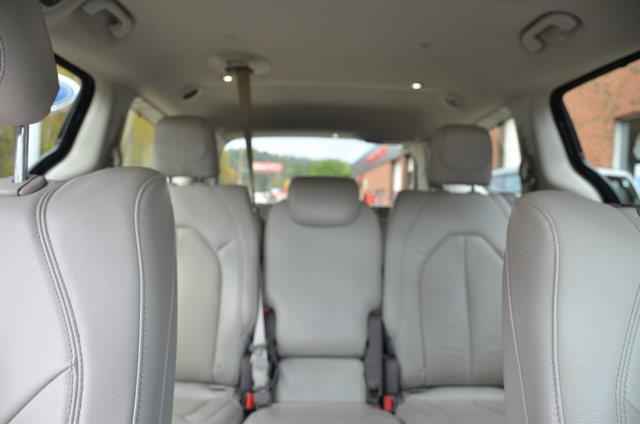 2020 Chrysler Pacifica - $22,900