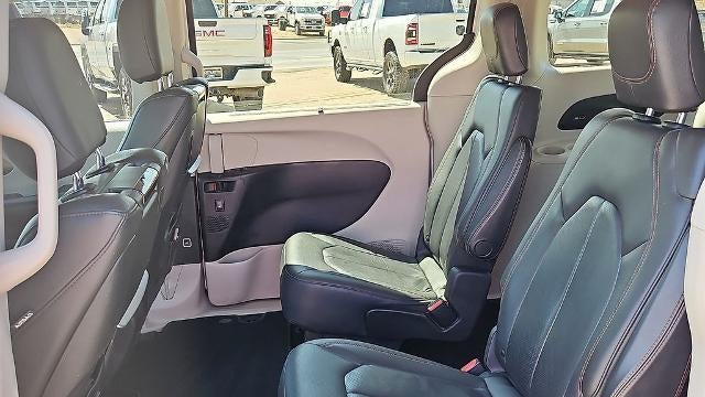 2019 Chrysler Pacifica Touring L Plus 35th Anniversary