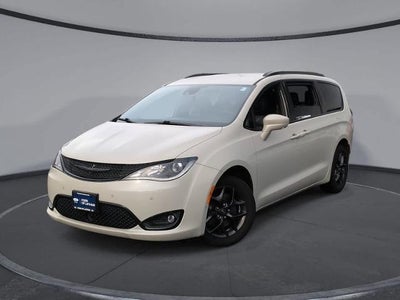 2020 Chrysler Pacifica Touring L Plus 4DR Mini-Van