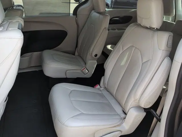 2017 Chrysler Pacifica - $12,499