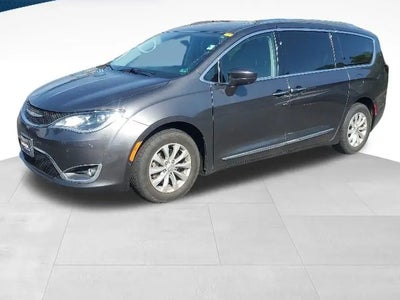 2018 Chrysler Pacifica Touring L Plus 4DR Mini-Van