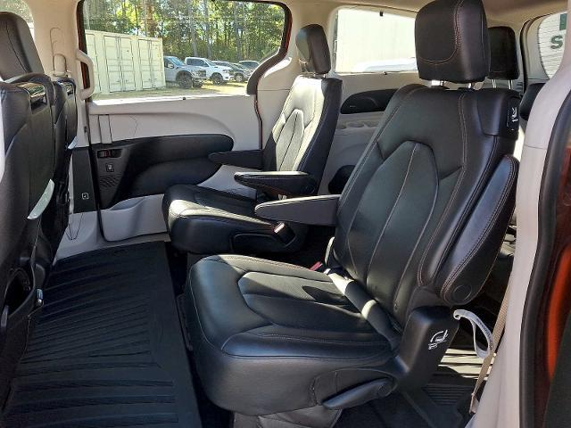 2018 Chrysler Pacifica - $18,988