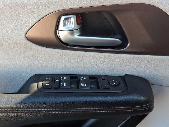 2018 Chrysler Pacifica - $18,988