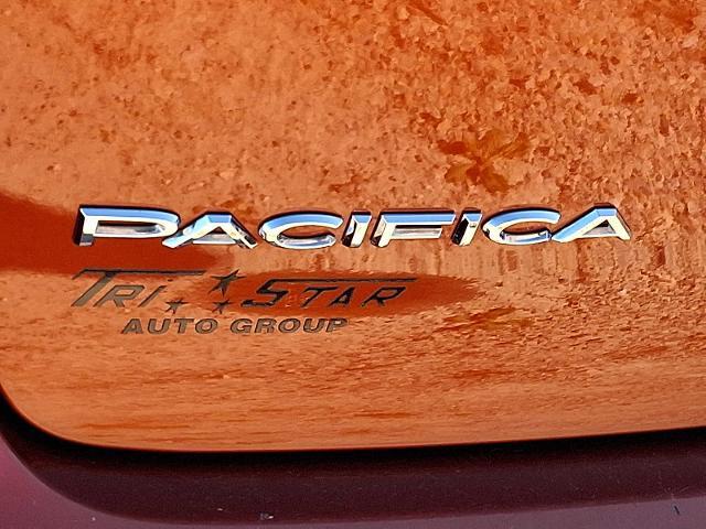 2018 Chrysler Pacifica - $18,988