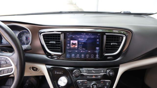 2019 Chrysler Pacifica Touring L Plus 35th Anniversary