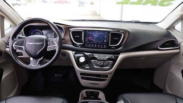 2019 Chrysler Pacifica Touring L Plus 35th Anniversary