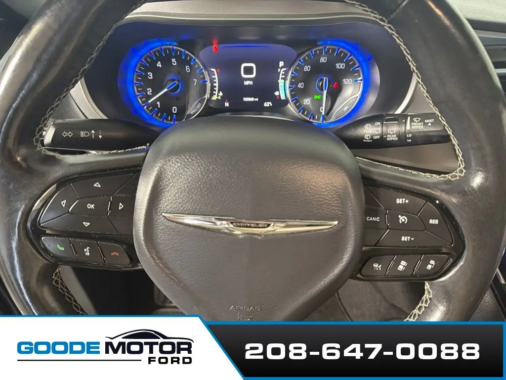 2020 Chrysler Pacifica - $17,999