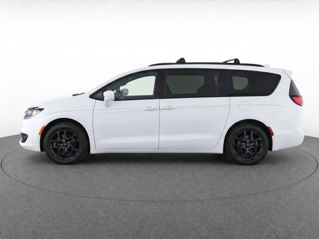 2018 Chrysler Pacifica - $14,570