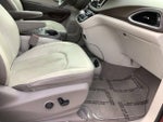 2018 Pacifica Thumbnail 23
