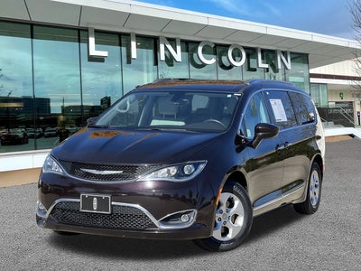 2017 Chrysler Pacifica Touring-L Plus 4DR Mini-Van