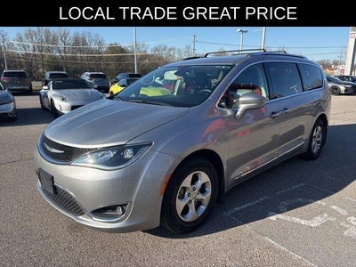 2017 Chrysler Pacifica Touring-L Plus 4DR Mini-Van