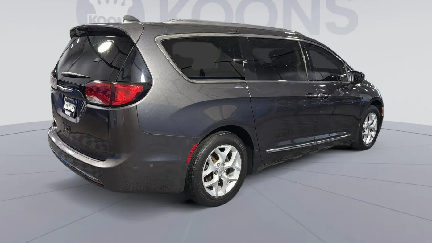 2018 Chrysler Pacifica Touring L Plus