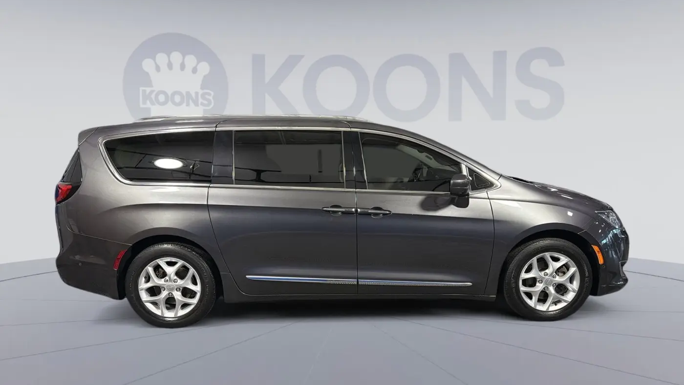 2018 Chrysler Pacifica Touring L Plus