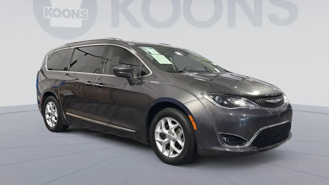 2018 Chrysler Pacifica Touring L Plus