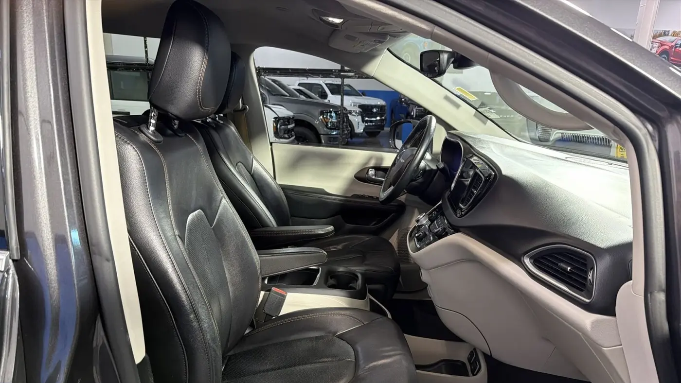 2018 Chrysler Pacifica Touring L Plus