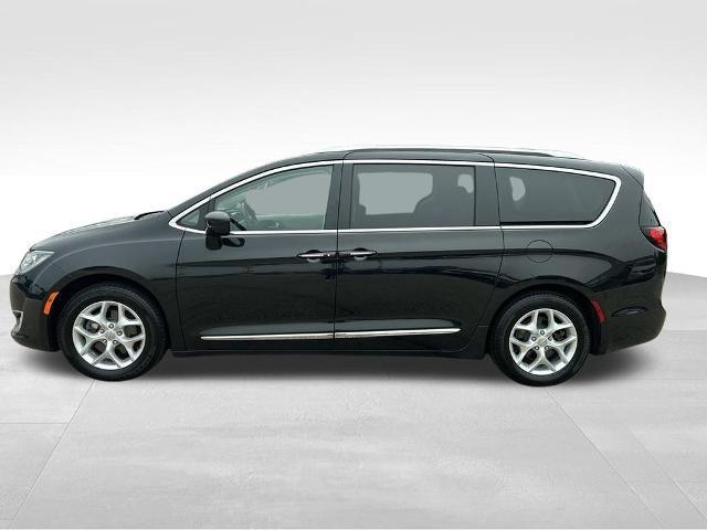 2018 Chrysler Pacifica - $13,359