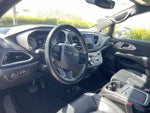 2018 Pacifica Thumbnail 10