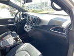 2018 Pacifica Thumbnail 30