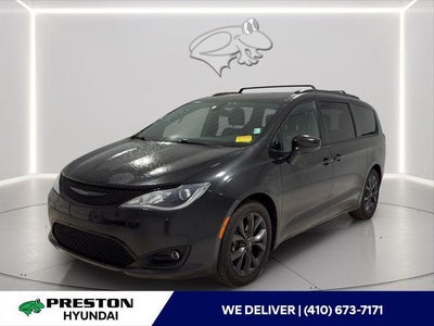 2019 Chrysler Pacifica Touring L Plus 4DR Mini-Van