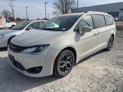 2020 Chrysler Pacifica Touring L Plus 4DR Mini-Van
