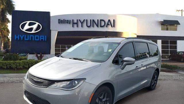 2020 Chrysler Pacifica Touring L Plus