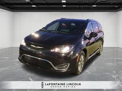 2020 Chrysler Pacifica Touring L Plus 4DR Mini-Van