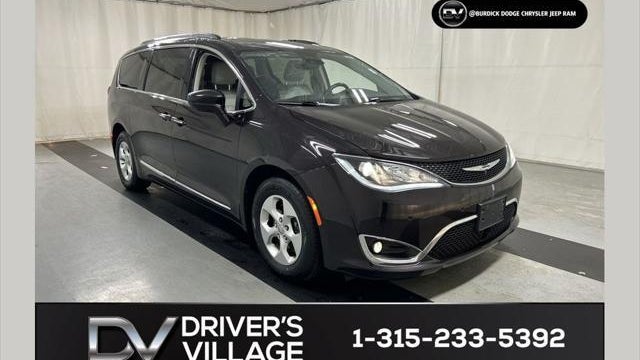 Preowned 2017 Chrysler Pacifica Touring-L Plus for Sale