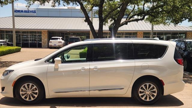 2018 Chrysler Pacifica Touring L Plus