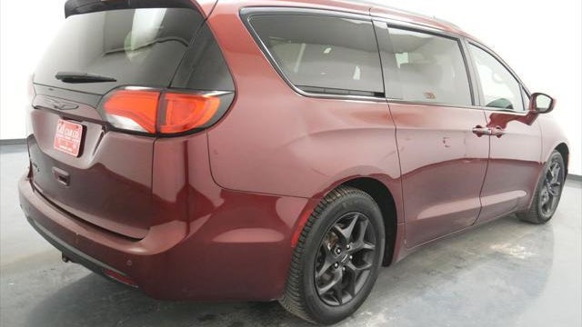 2019 Chrysler Pacifica Touring L Plus