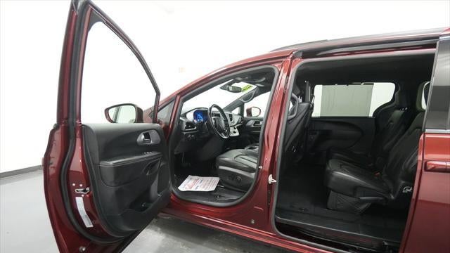 2019 Chrysler Pacifica Touring L Plus