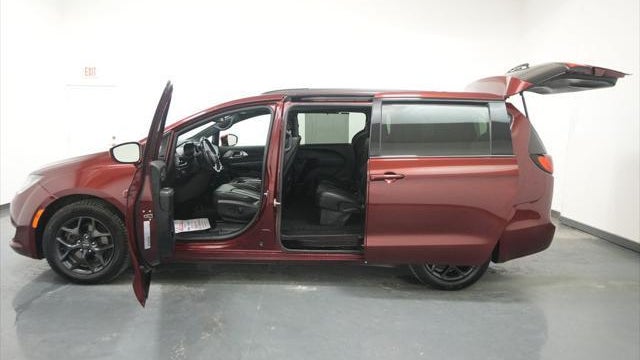 2019 Chrysler Pacifica Touring L Plus